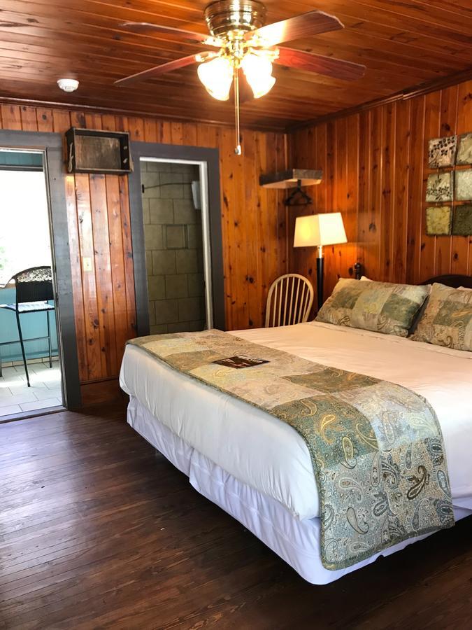 Riverside Lodge At Chimney Rock Eksteriør billede