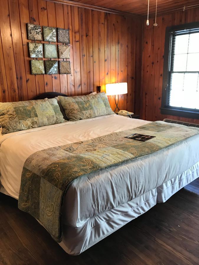 Riverside Lodge At Chimney Rock Eksteriør billede