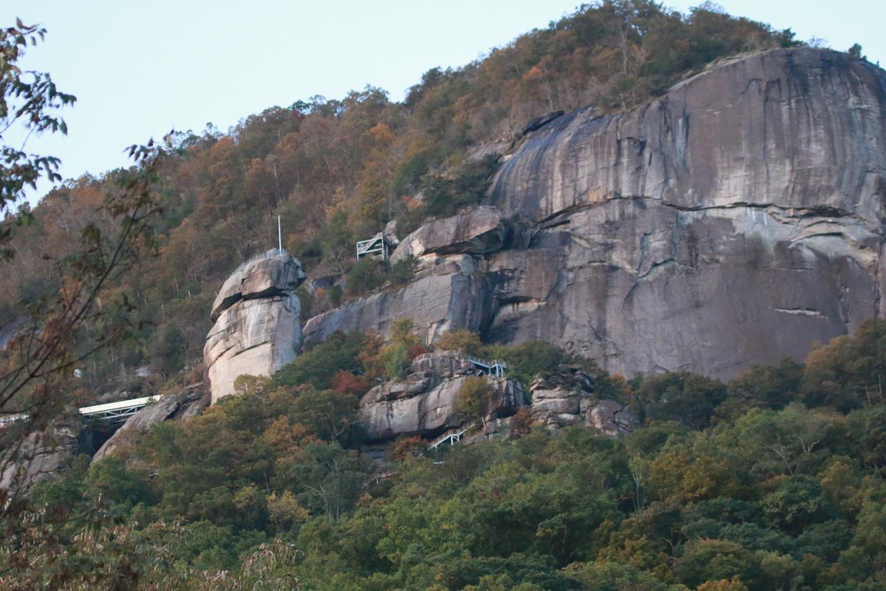 Riverside Lodge At Chimney Rock Eksteriør billede