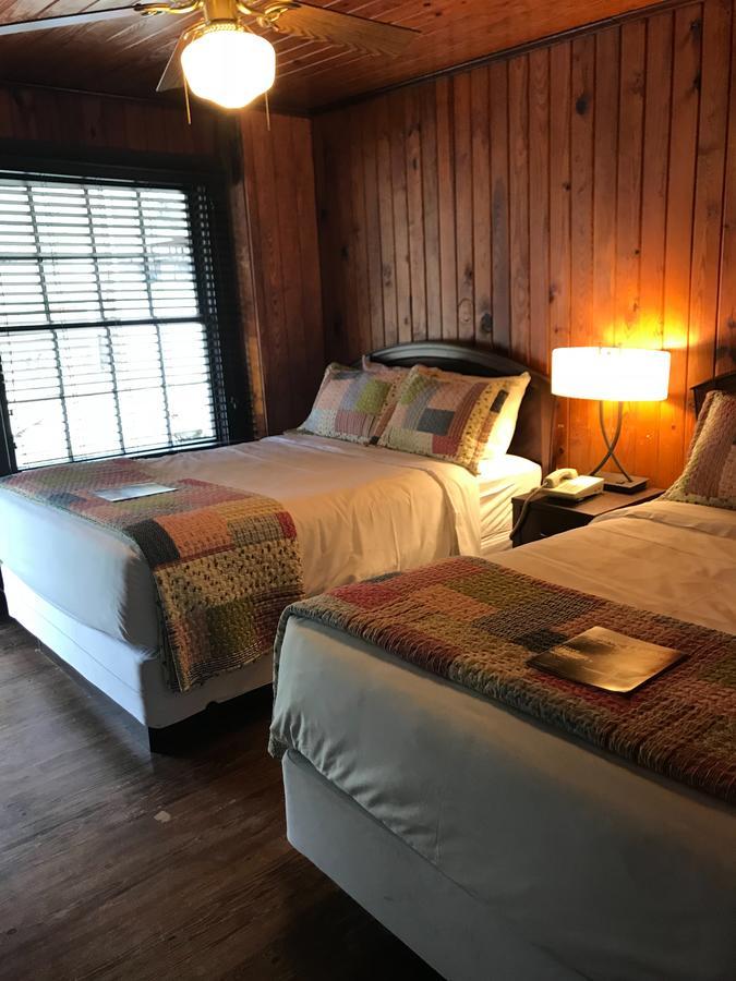 Riverside Lodge At Chimney Rock Eksteriør billede