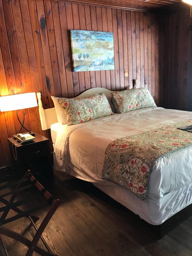 Riverside Lodge At Chimney Rock Eksteriør billede